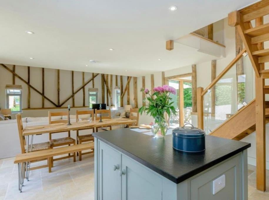 Villa Stride'S Barn Whiteparish Esterno foto