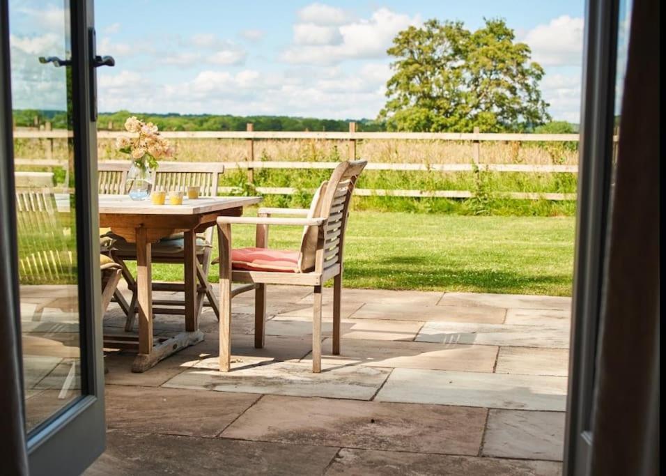 Villa Stride'S Barn Whiteparish Esterno foto